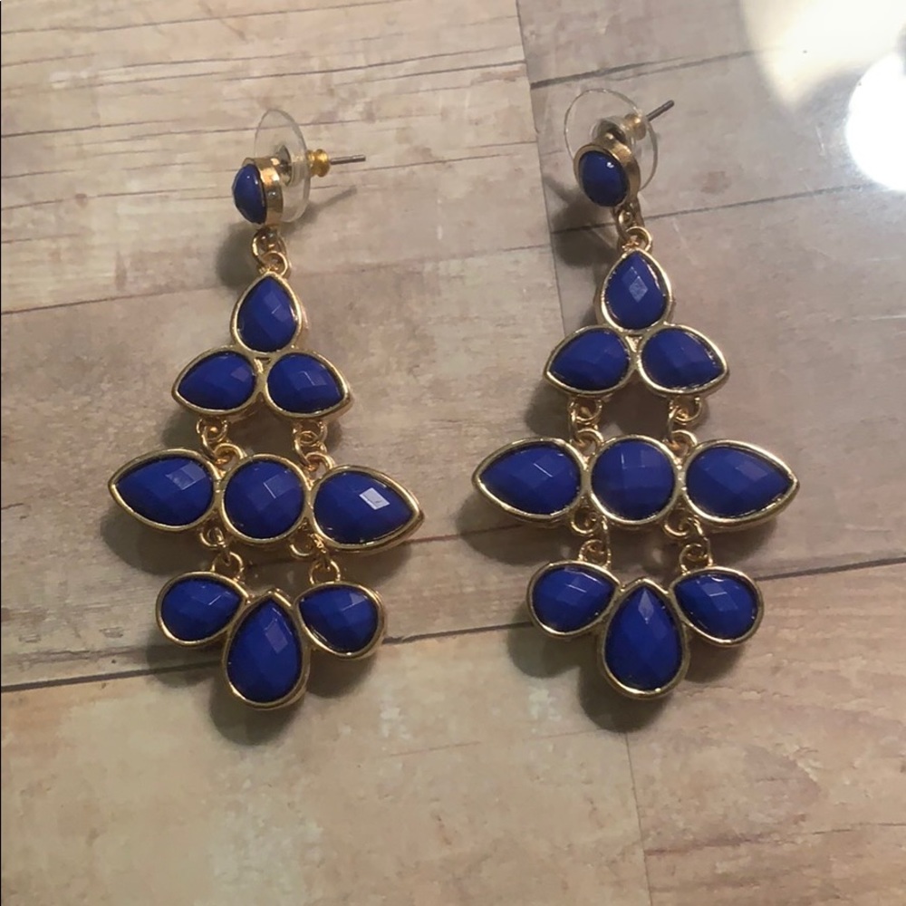 Gold earrings